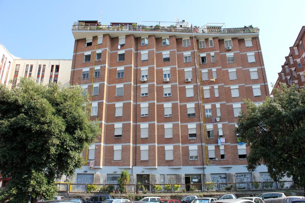 Tourist House Roma Aparthotel Стая снимка