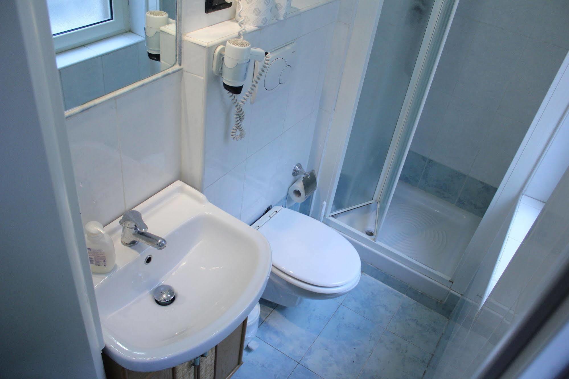 Tourist House Roma Aparthotel Екстериор снимка