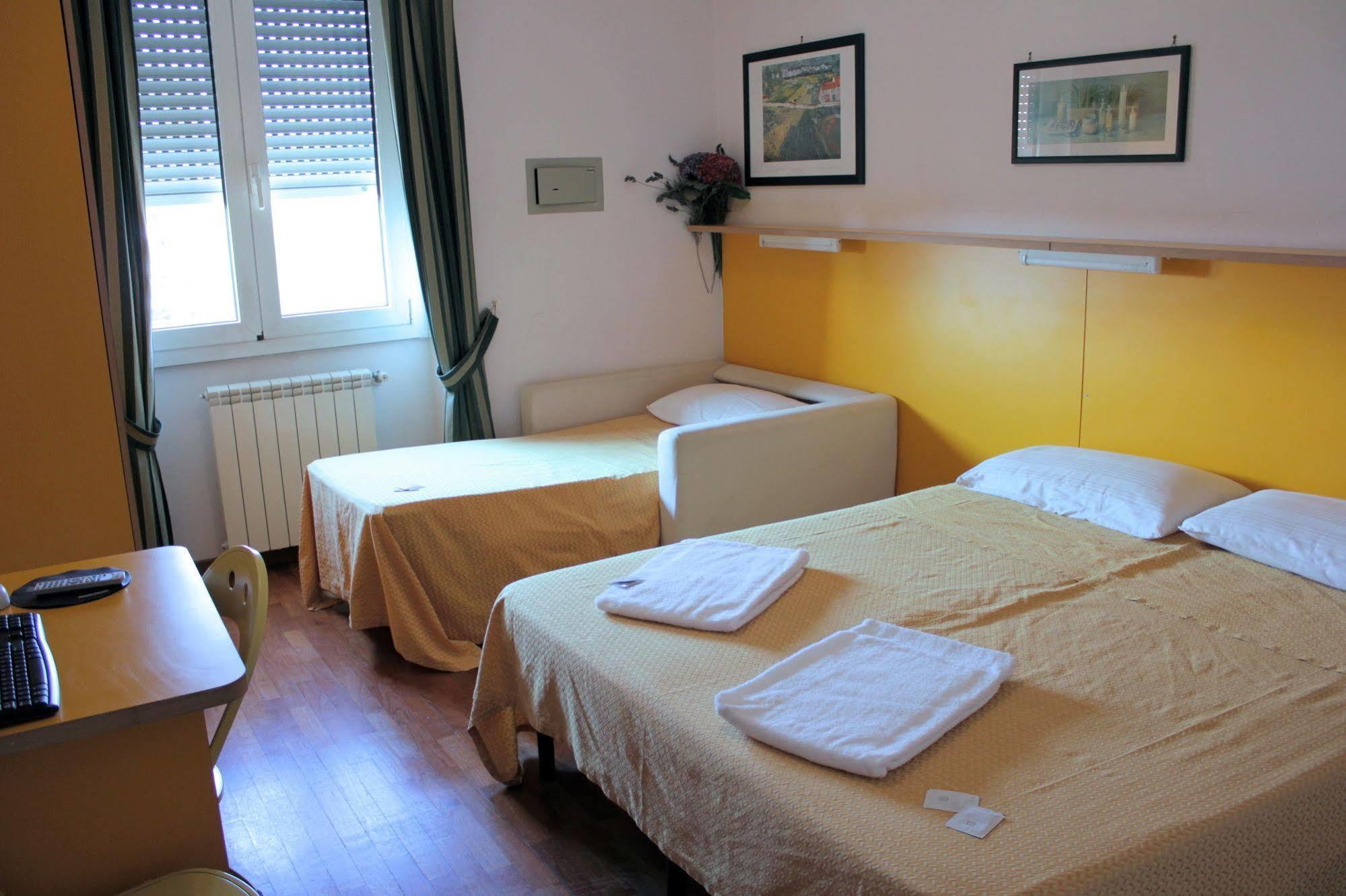 Tourist House Roma Aparthotel Екстериор снимка