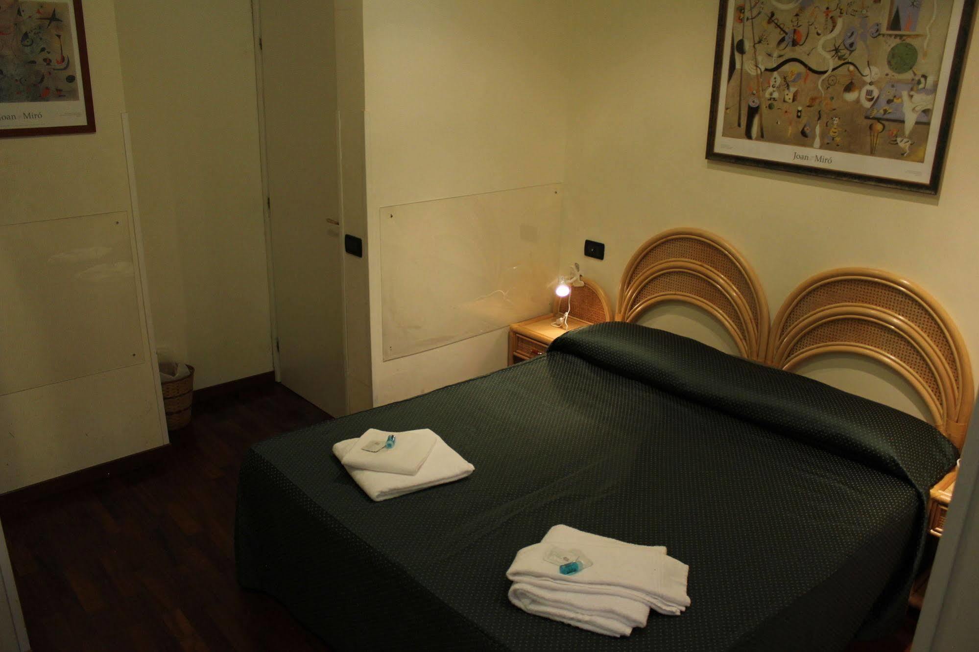 Tourist House Roma Aparthotel Екстериор снимка