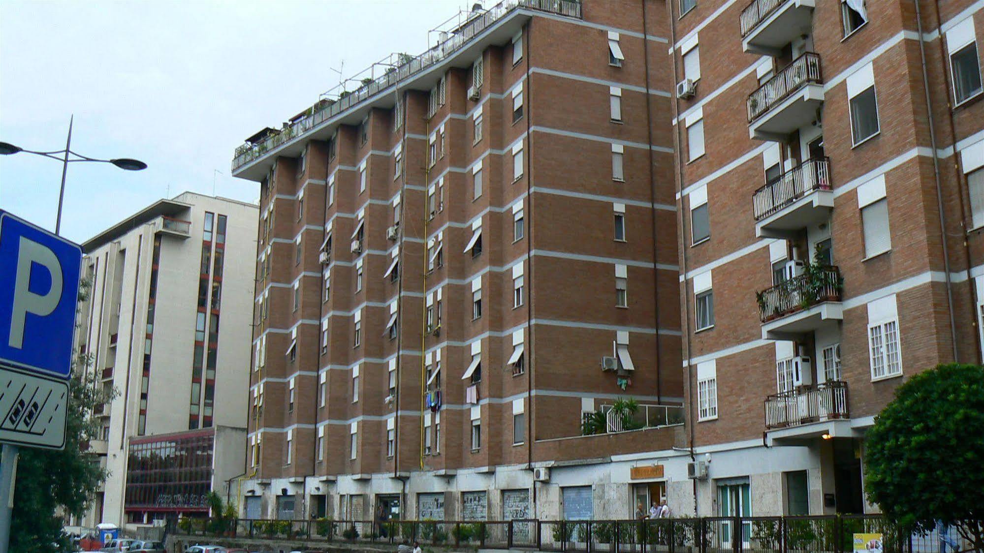 Tourist House Roma Aparthotel Екстериор снимка